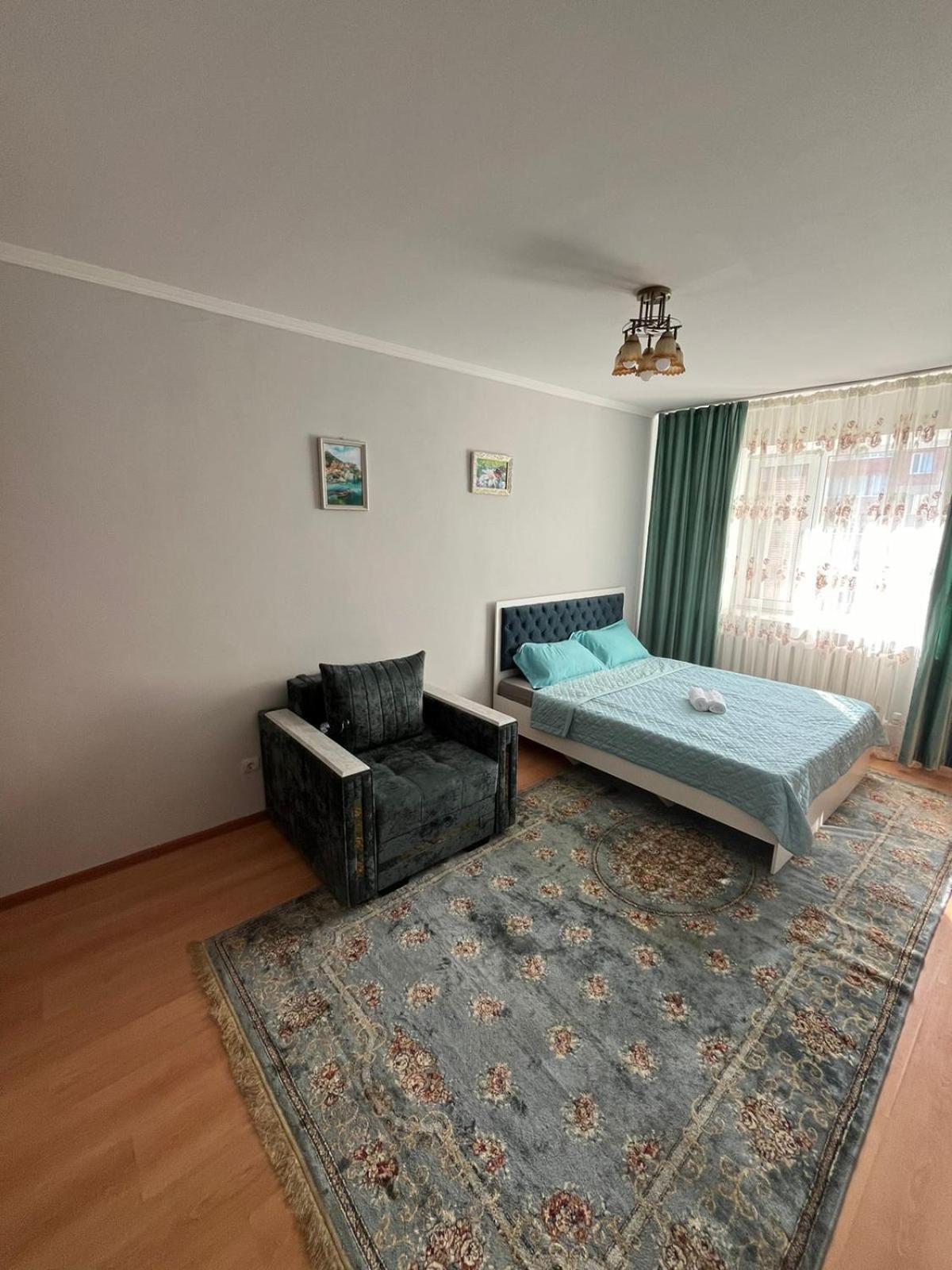 Cosy flat in the city center Taldykol Exterior foto